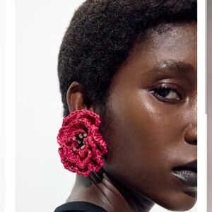 Zara Raffia Flower Sparkle Earrings